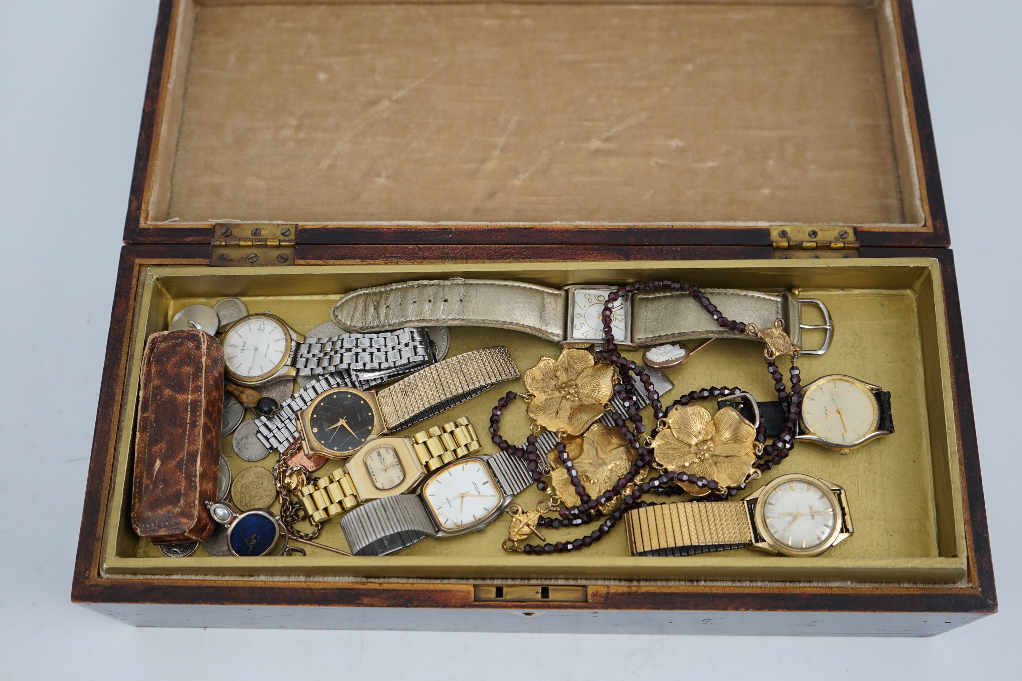 An Edwardian repousse silver dressing table tray, A&J Zimmerman, Birmingham, 1901, 30cm